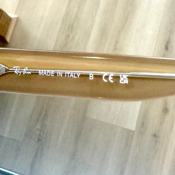 Ray-Ban RB 2186 State Street Unisex Sunglasses in Beige - New without Box - Picture 3 of 9